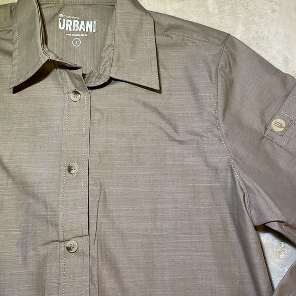 Chef Works Urban Collection Button Up Utility Shirt. Size small - Picture 2 of 7